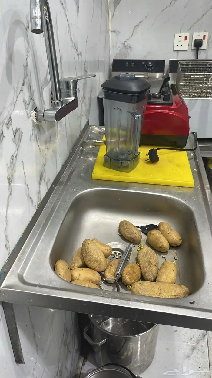 أجهزه وأغراض بوفيه للتقبيل 4
