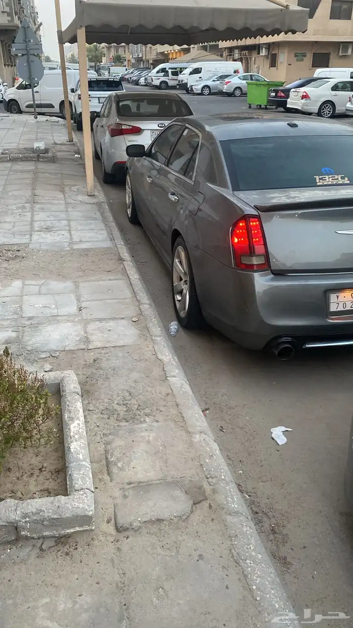 كرايسلر 2011 محول SRT نظيف 1