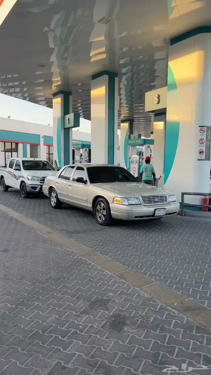 فورد فكتوريا 1