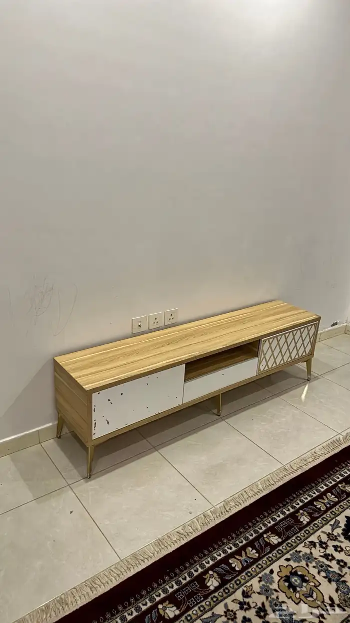 طاولة تلفزيون 2