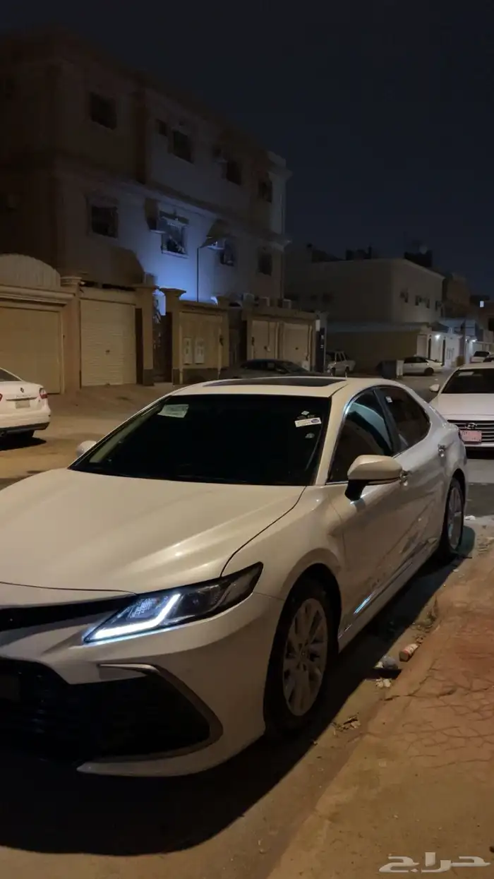 كامري 2023 فل كامل موتر نضيف شبه مخزن 1
