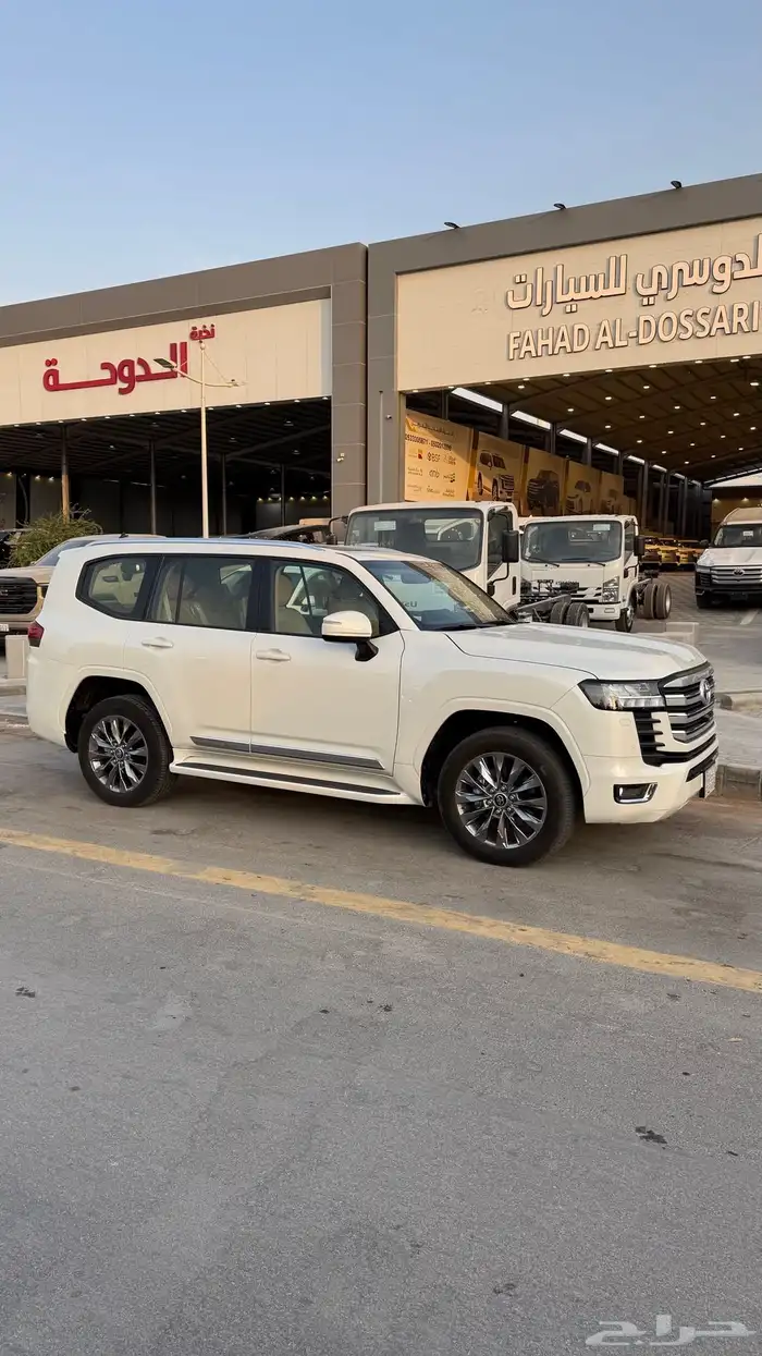 لاندكروزر 2024 بنزين L4 بدي ومحركات شبه جديد ( تم البيع ) 9