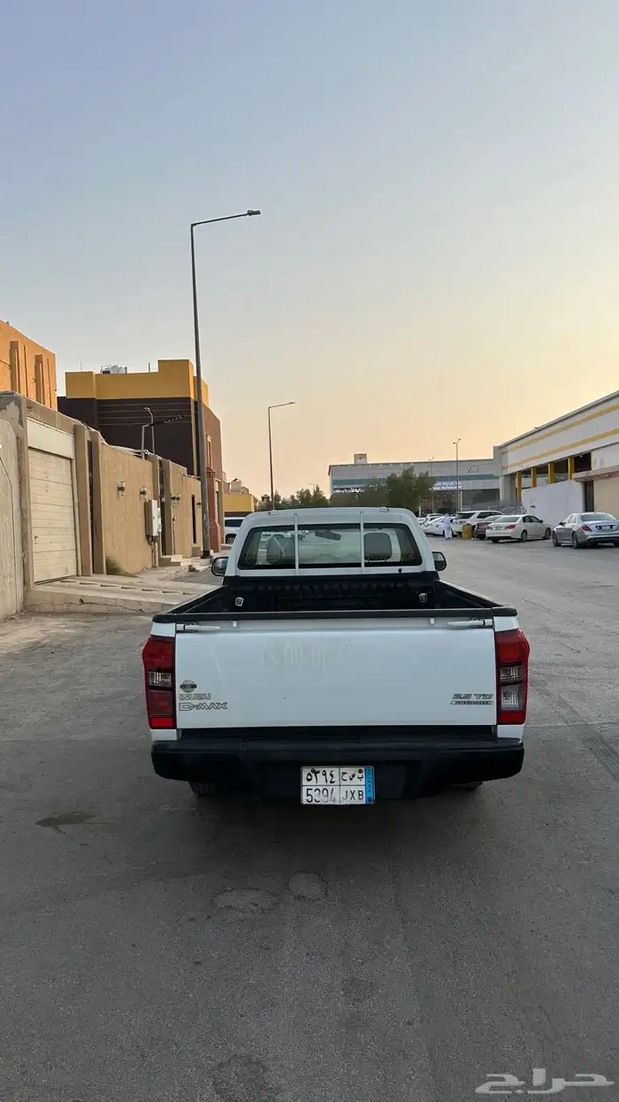 للبيع ايسوزو غماره 2022 وكاله شرط 4