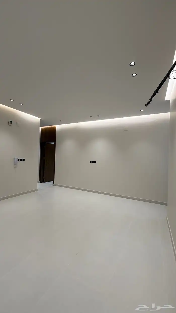 للبيع شقق دور ثاني حي الصفا قريب الحديقه المركزية 5