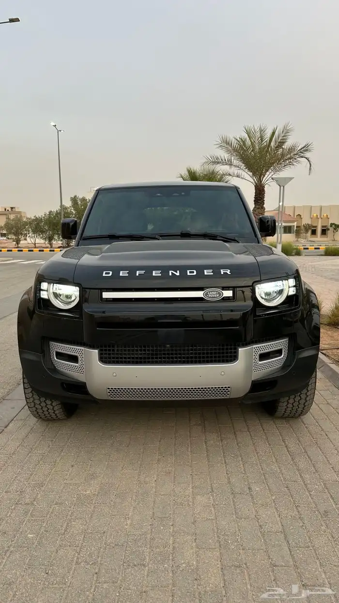 رنج روفر ديفندر 2025 7