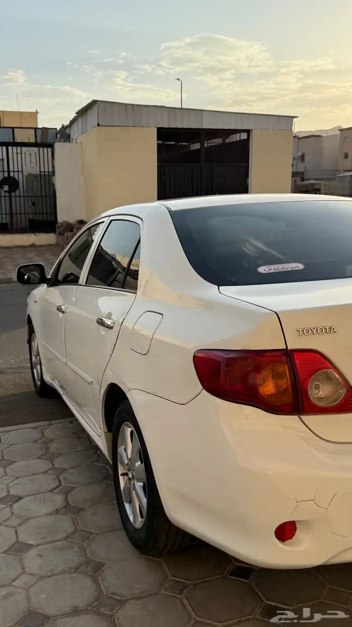 Toyota Corolla 2009 Automatic 3