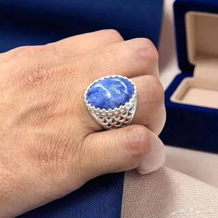 مزاد على خواتم فضة وأحجار كريمة   سبح فاخرة 6