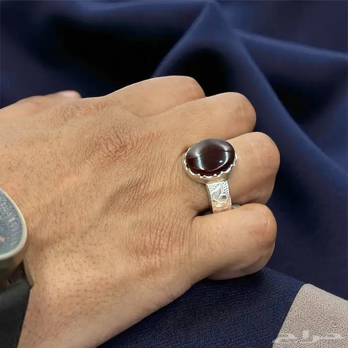 مزاد على خواتم فضة وأحجار كريمة   سبح فاخرة 20