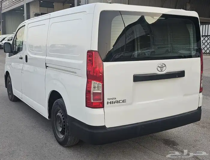 تويوتا باص 2021 بضاعه ديزل هايس للبيع 4