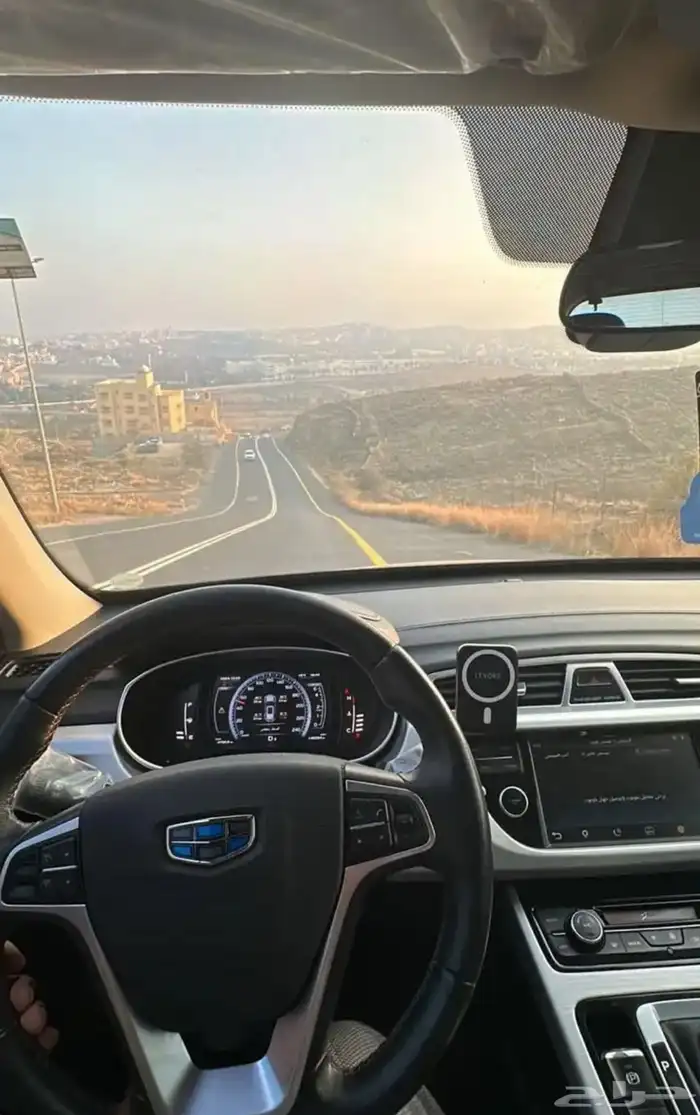 جيلي X7نظيف شرط كامل 2018 14