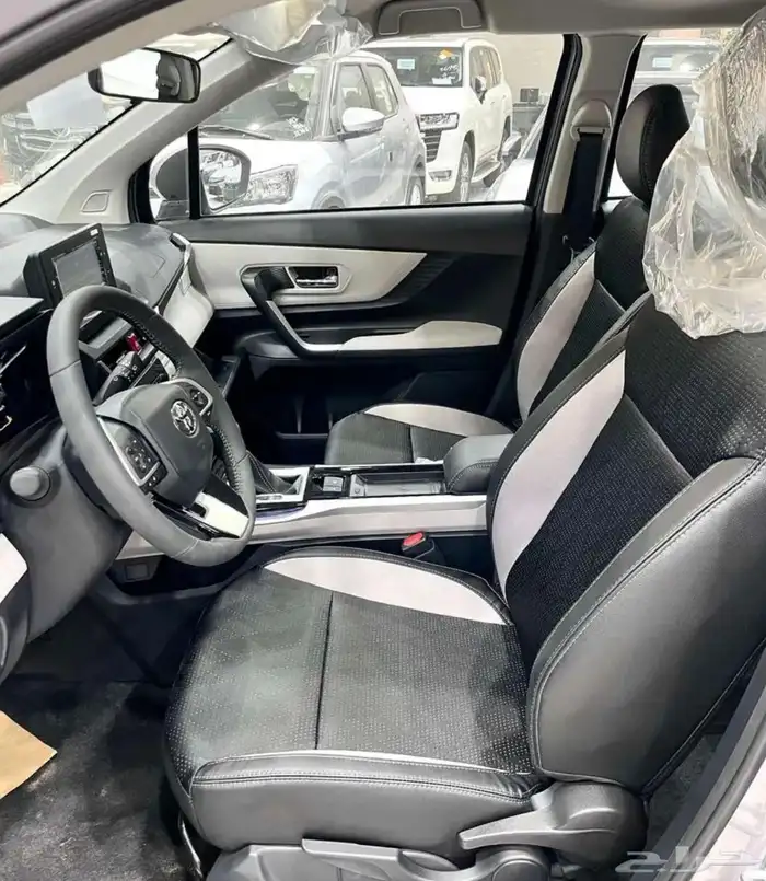 تويوتا فيلوز GLX 2025 جميع الالوان كاش واقساط 7