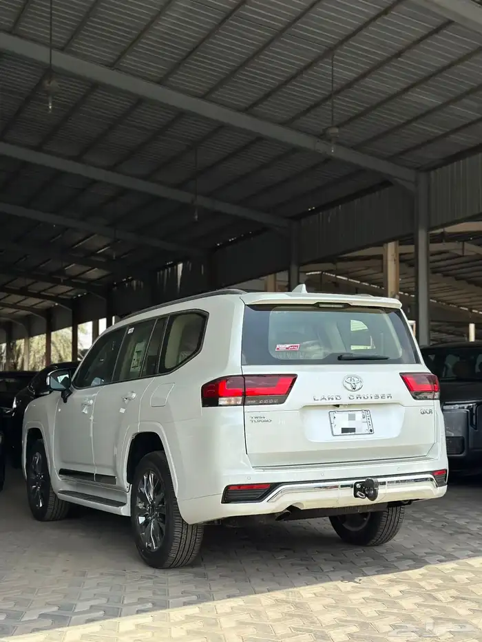 تويوتا GXR L4 2025 سعودي لوحة جديد 4