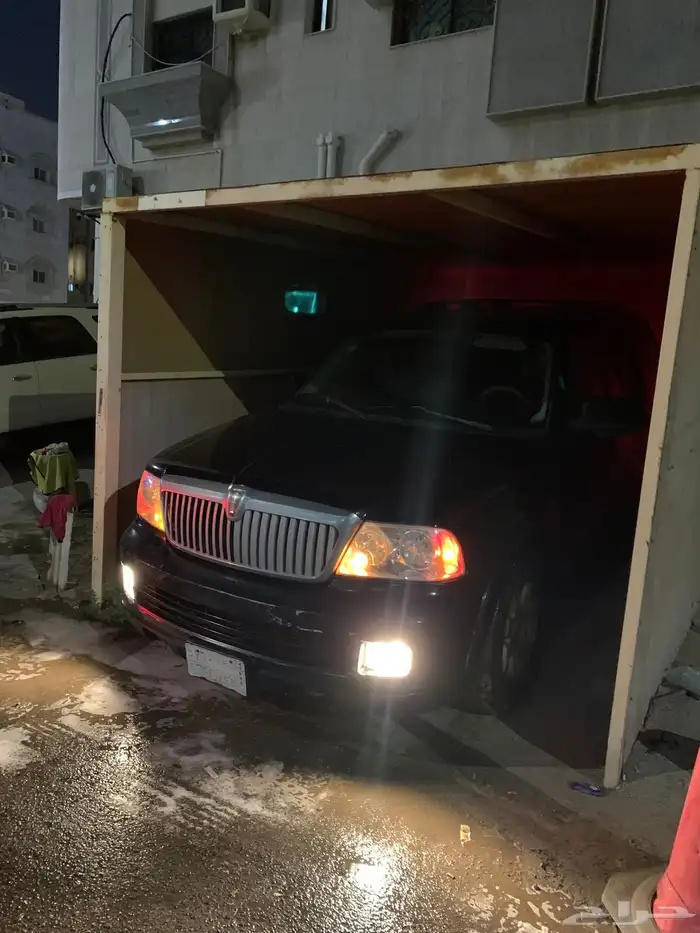 فورد نافجيتور جيب 2005 لنكون V8 ماشي 160 الف ك تقريبآ للبيع 1