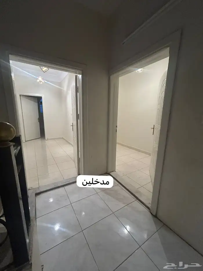 شقه 5 غرف للايجار حي السحيلي 0