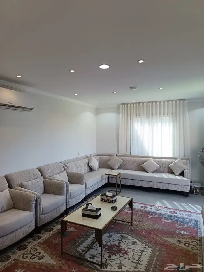 مسبح راحة واستراحة وشاليه وملعب كرة قدم 14