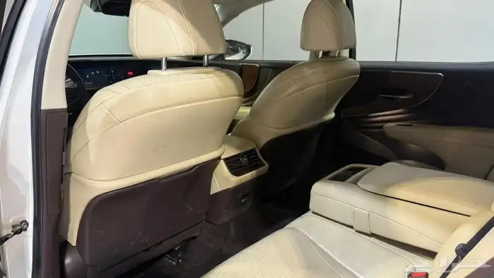 لكزس LS350 2018 بحالة نظيفة جدا 17
