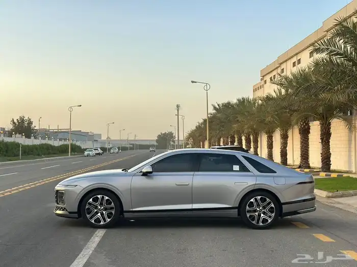 هيونداي ازيرا بريميوم 2024 5