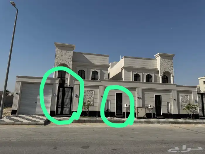 فلل للبيع الخبر العزيزيه حي الشراع أ 0