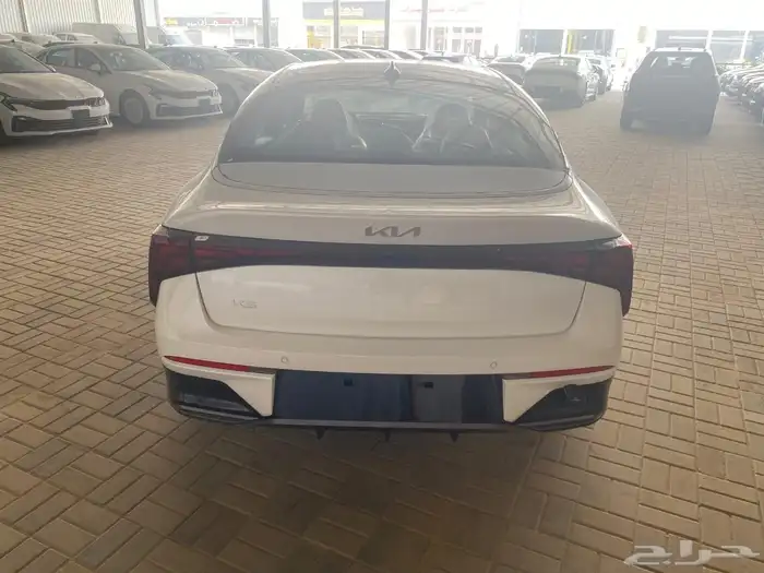 كيا K5 استاندر مطور 2025 3