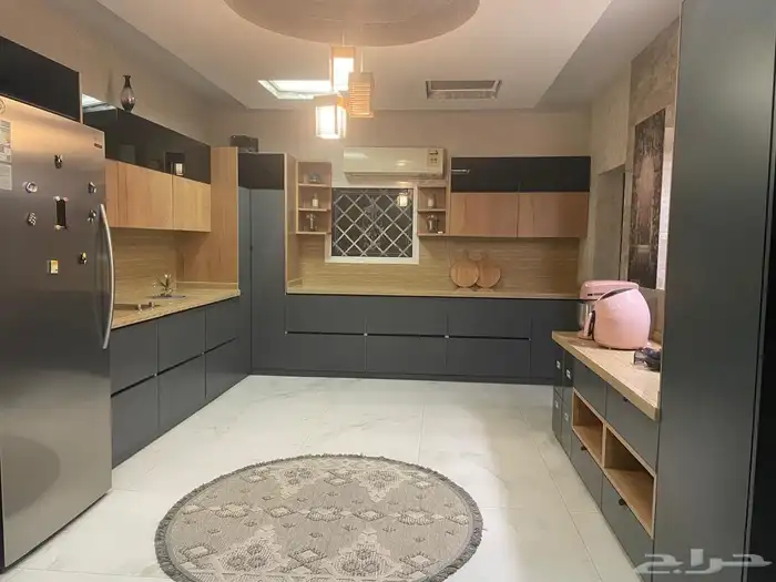 فيلا فاخره للبيع حي المنار 10