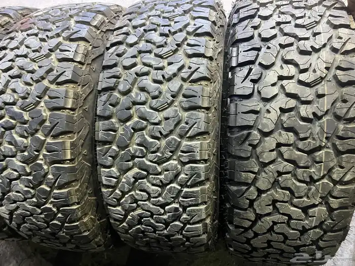 جنوط برايد 6 مسمار مع كفرات فيرتيش نص حجري مقاس 275 70 17 8