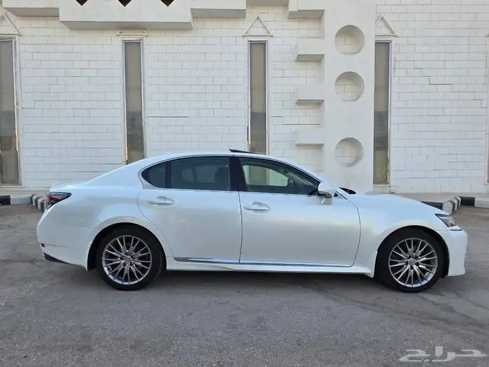لكزس 2016 GS350 بحالة الوكالة 4