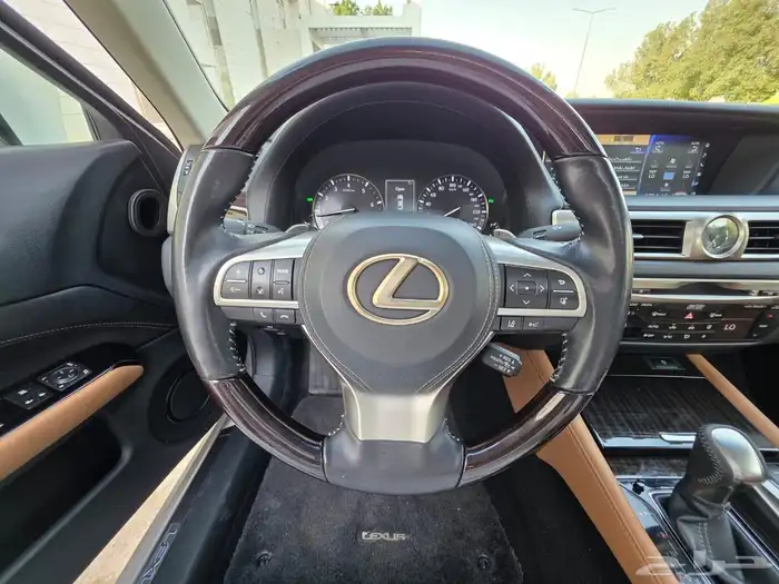 لكزس 2016 GS350 بحالة الوكالة 25