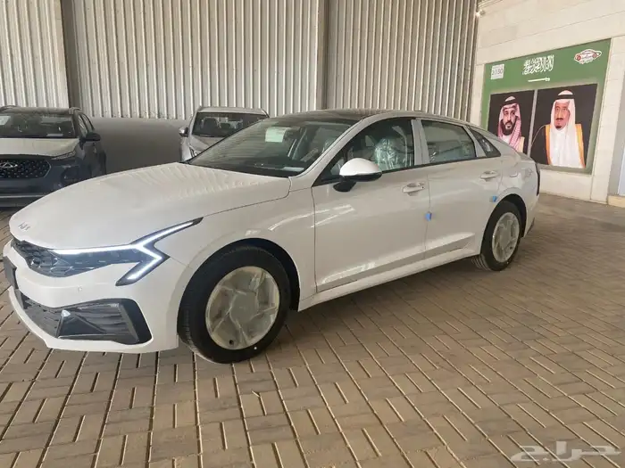 كيا K5 استاندر مطور 2025 2