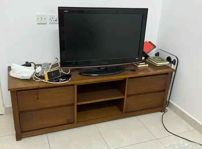مستلزمات اطفال وطقم كنب وشاشه وطاولة تلفزيون خشب فاخرة 22
