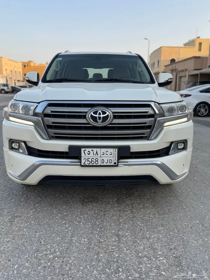 للبيع VXR موديل 2017 . 5 7 8
