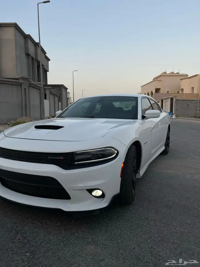 تشارجر 2021 RT 8 سلندر ممشى 95 الف 9