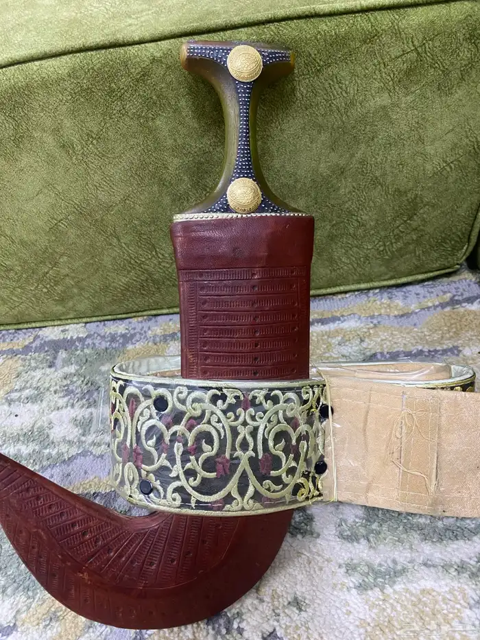 صنعاني قرن سيمت ب400 والبيع قريب 0