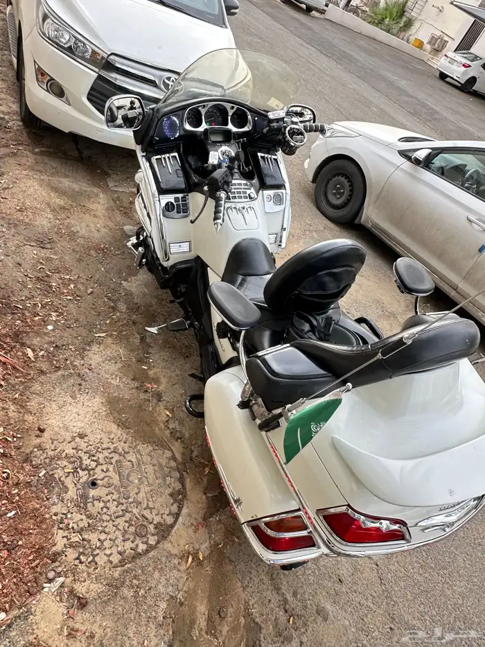 دباب رحال GOLDWING موديل 2003 2