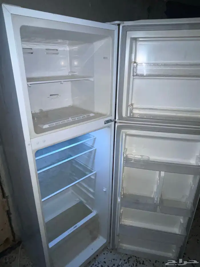 للبيع اثاث بيت و جهاز رياضي 0