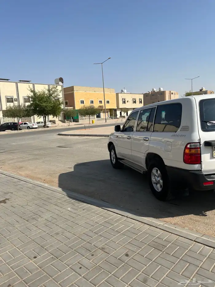 تيوتا 2000 10