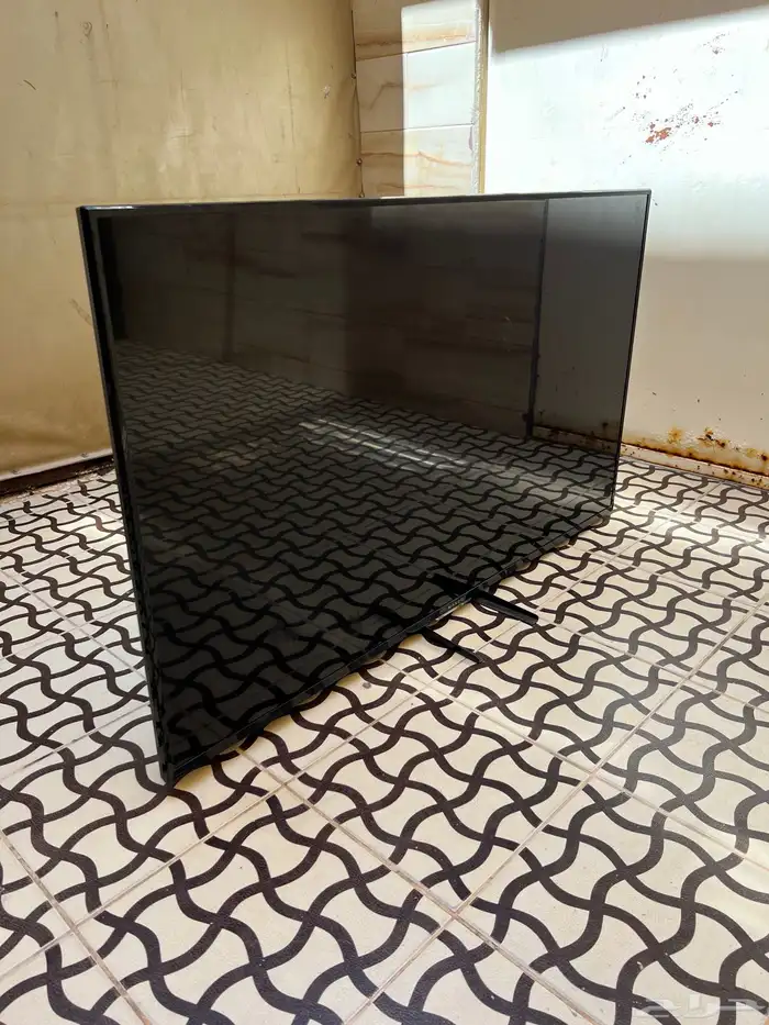 للبيع شاشه 65 بوصه 0