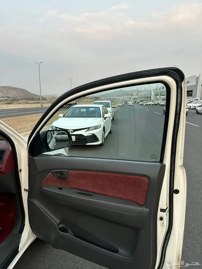 هايلوكس 2015 بنزين فل كامل ماشي 605 محايل عسير 14