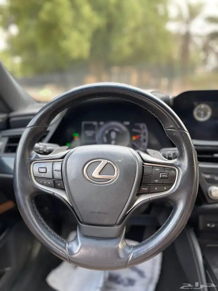 لكزس-ES300h-2022(ممشي63الف) 17