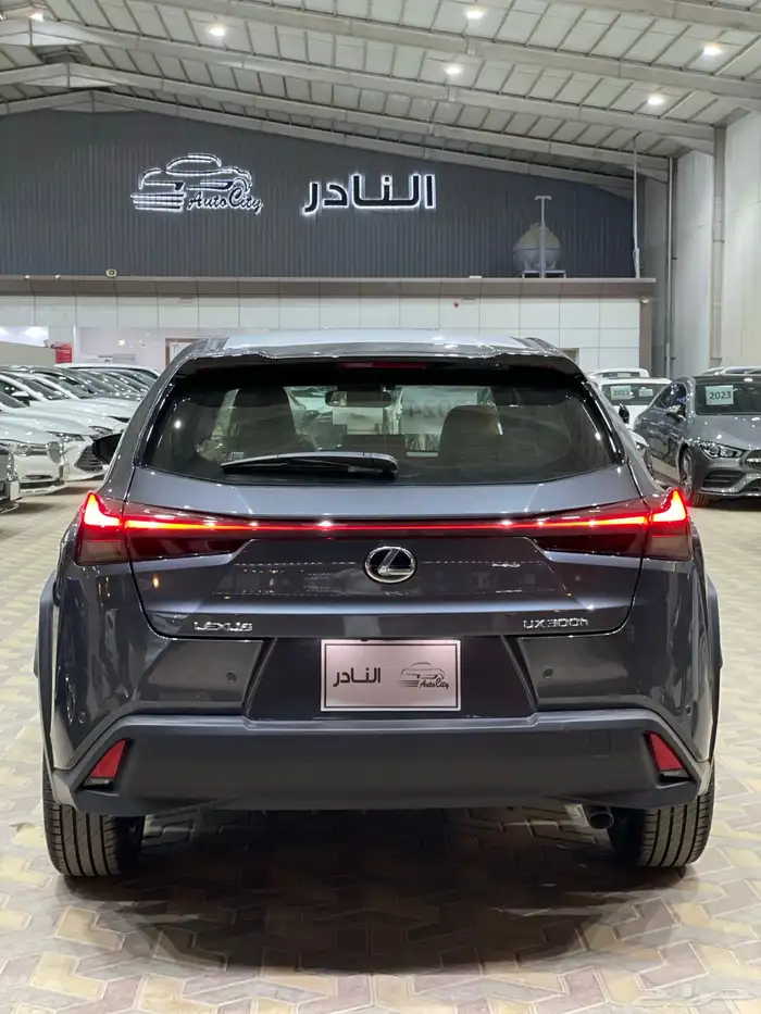 لكزس Ux300h سعودي انسب سعر كاش و اقساط 6