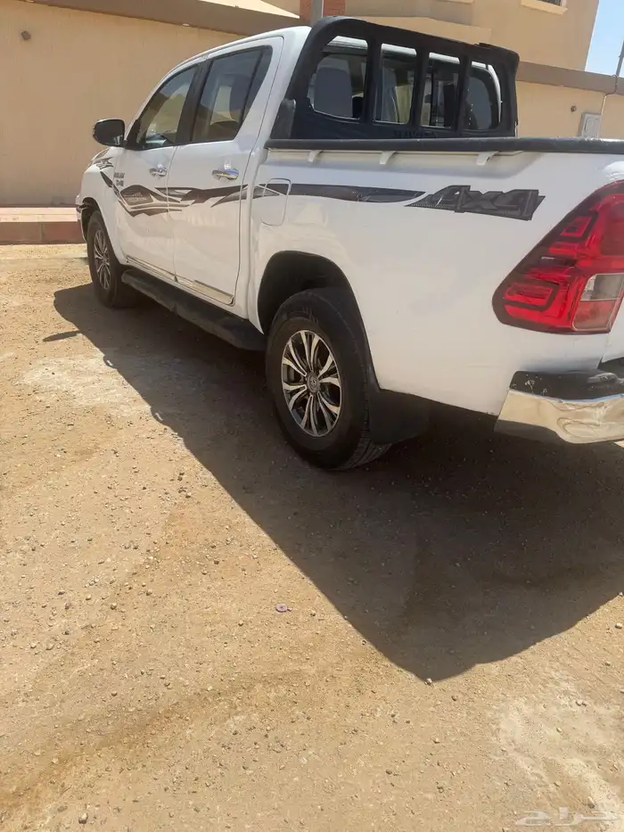 للبيع هايلكس 2020م ديزل تماتيك GLX 17