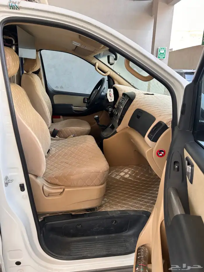 سيارة هيونداي H 1 مجهز اسعاف كامل 13