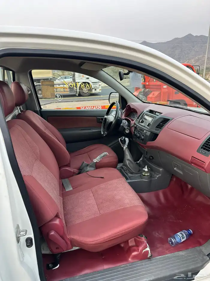 هايلوكس 2015 بنزين فل كامل ماشي 605 محايل عسير 13