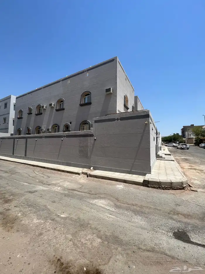 عمارة للايجار بالكامل مجدده وجاهزه ( امام قطار الحرمين ) 1