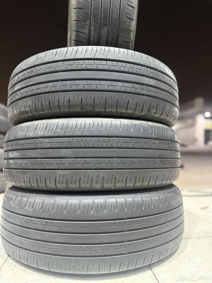 225 65 17 كفرات رافور دنلوب ياباني مستخدمة نضيفة جدا  ت24 3