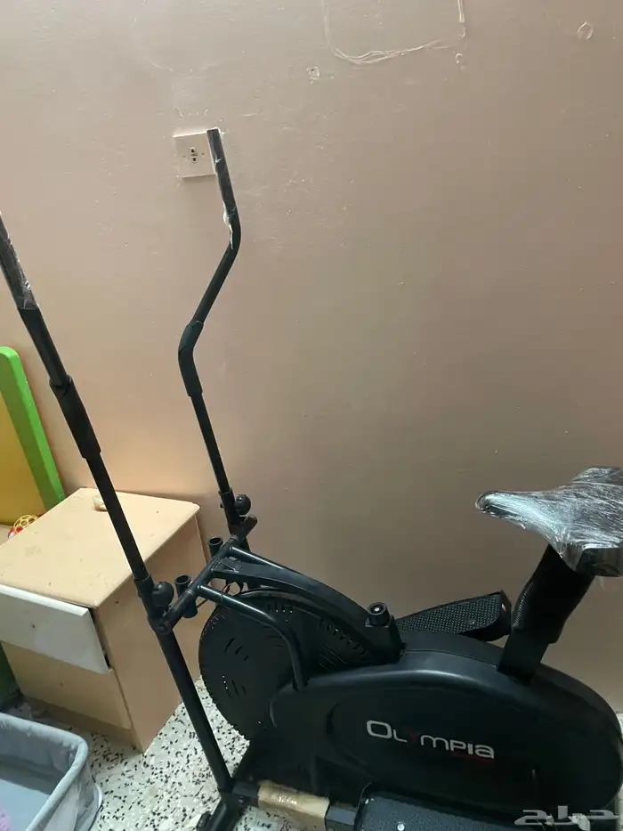 للبيع اثاث بيت و جهاز رياضي 4