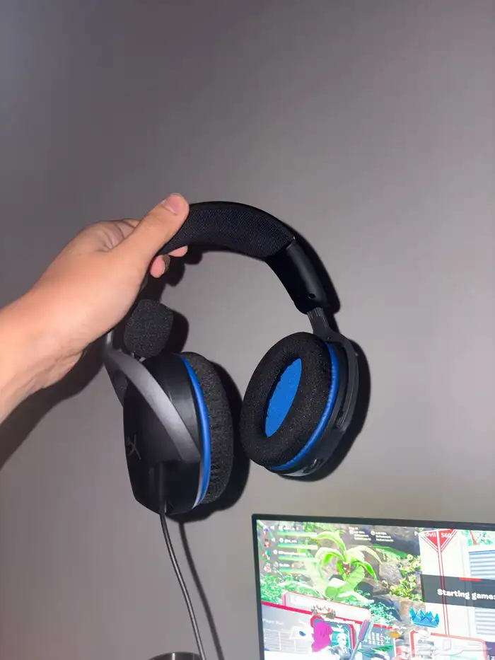 للبيع وكيبورد وسماعه وشاشه 3