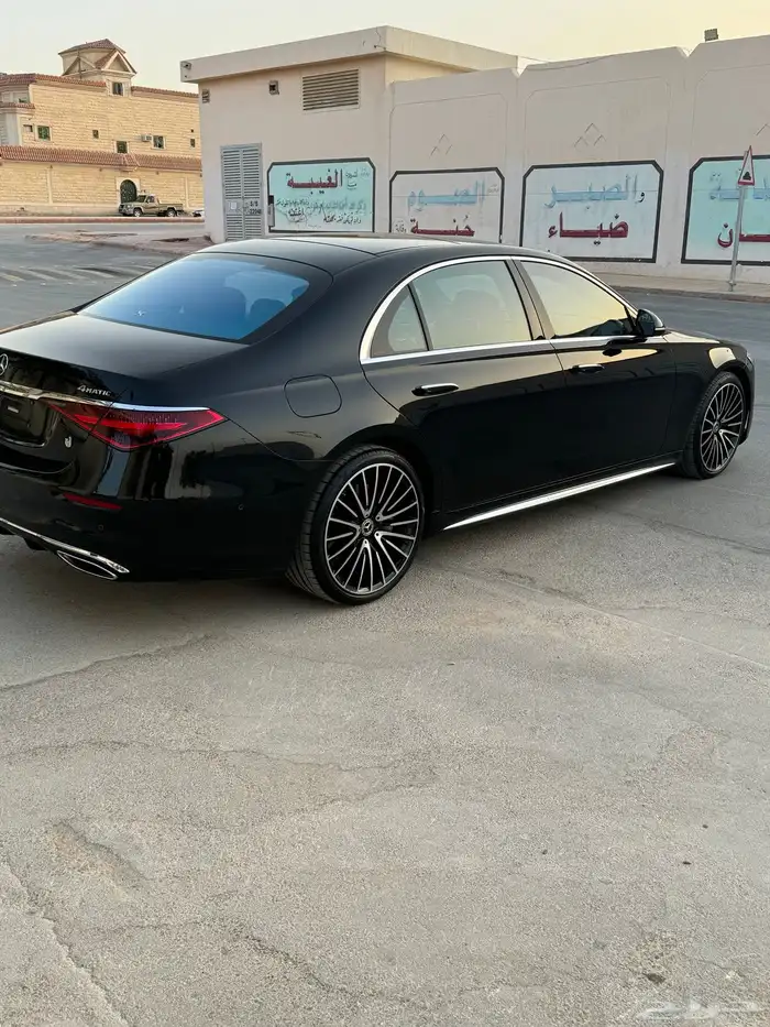 مرسيدس S450 الجوهره مخزن 2023 جفالي فل كامل 10