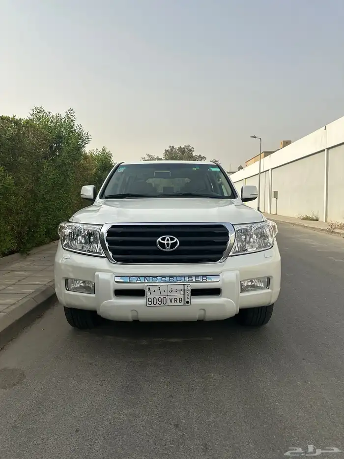 لاندكروزر GXR 3 2010 0