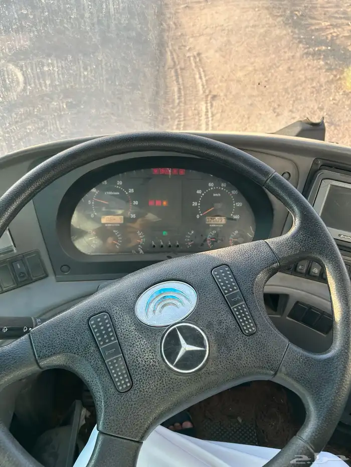 باص مرسيدس 7