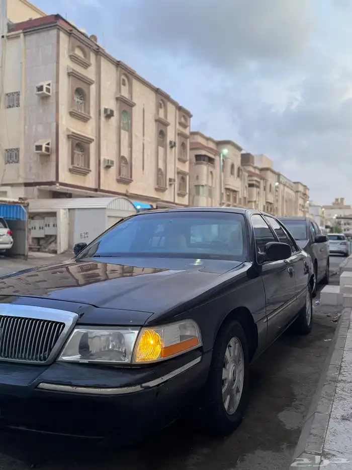 فورد جراند ماركيز 2003 بحالة ممتازه 3
